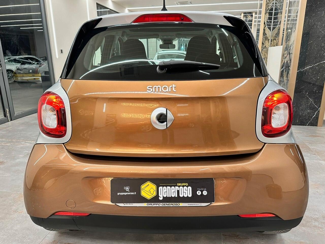 Smart ForFour 1.0 Youngster 71 CV 2015