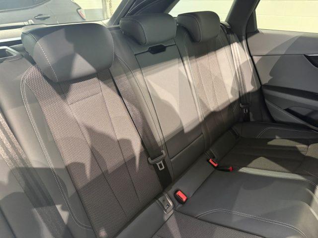 AUDI A4 Avant 40 quattro Stronic S line Sline TETTO/MATRIX
