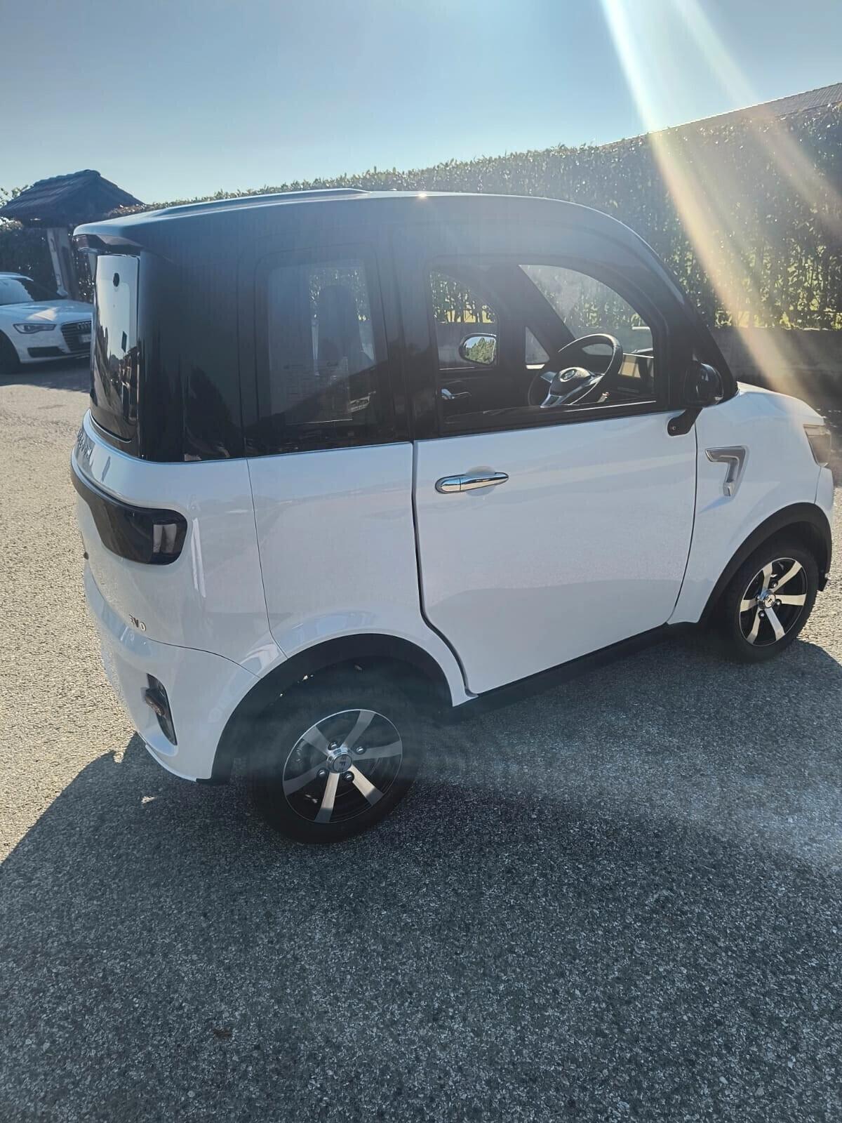 FREEDOM EVO anziani o disabili SENZA PATENTE MINICAR