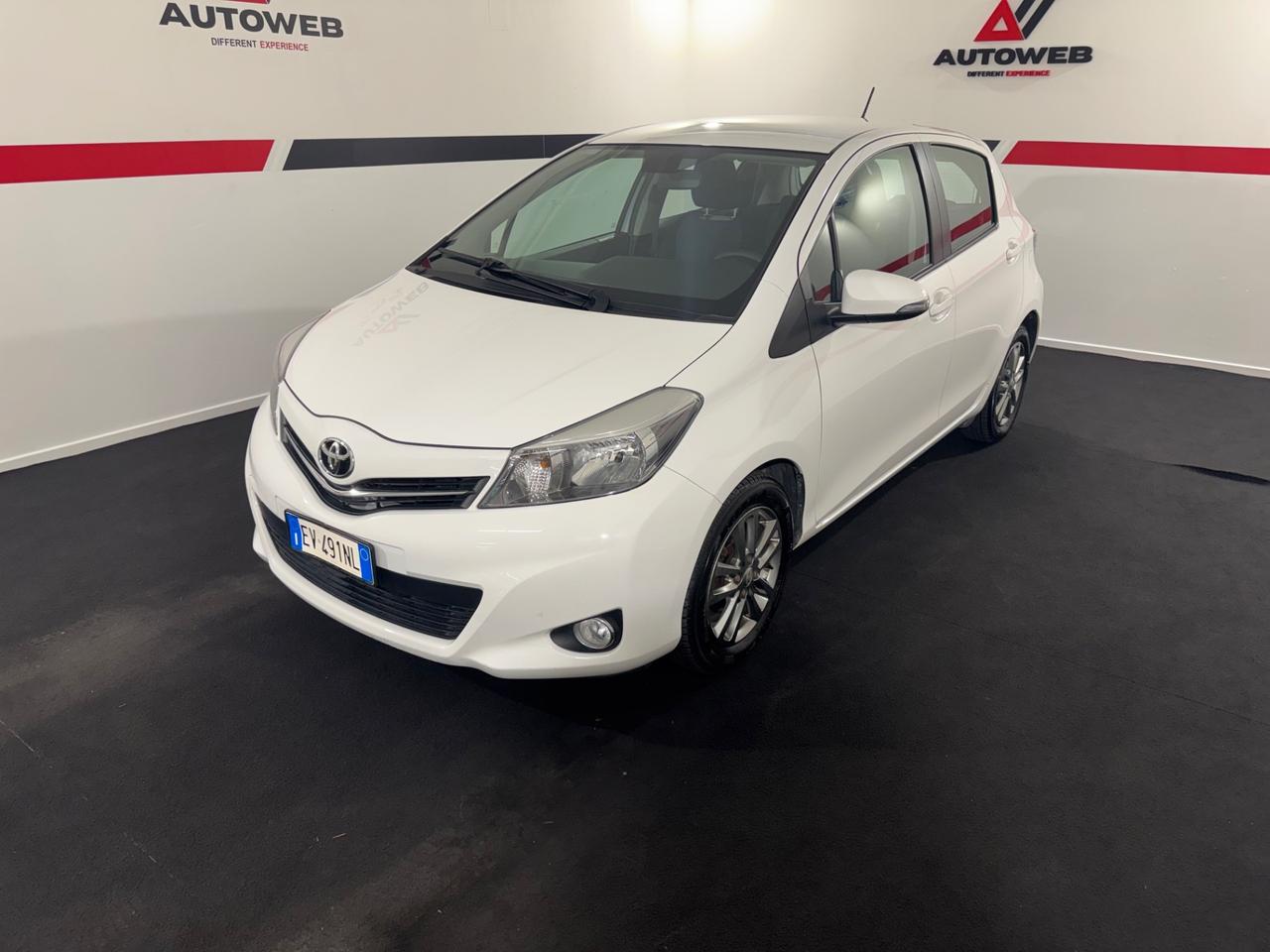 Toyota Yaris 1.0 5 porte Lounge