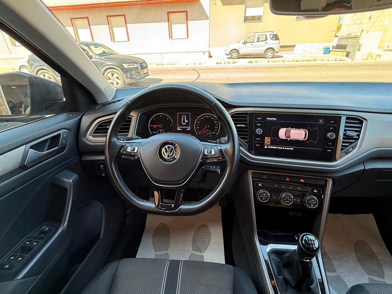Volkswagen T-Roc 1.6 TDI SCR Business BlueMotion Technology