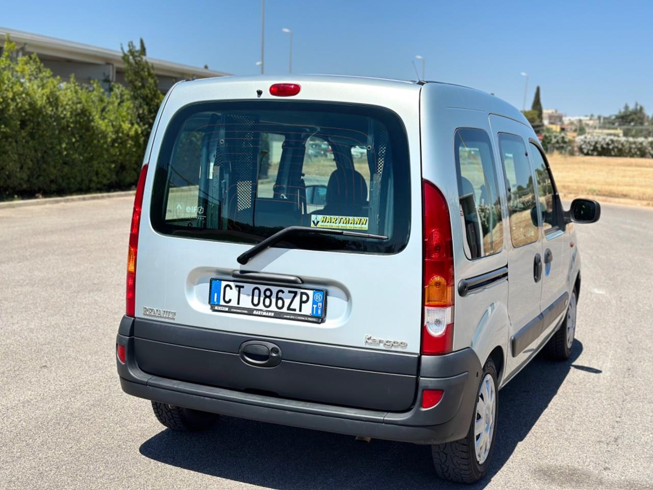 Renault Kangoo 1.5 dCi/82CV trasporto disabili