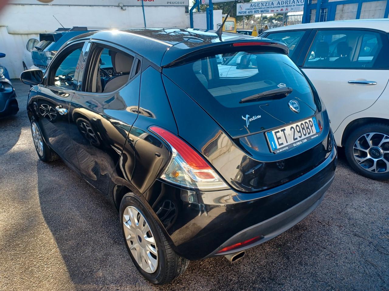 Lancia Ypsilon 1.2 5 porte solo 49000 km