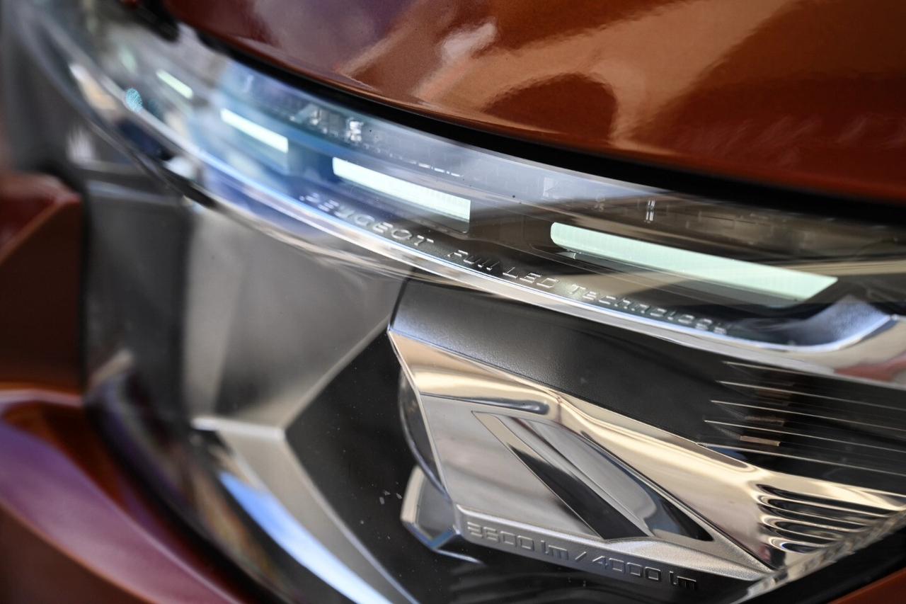 Peugeot 3008 BlueHDi 120 S&S EAT6 Allure