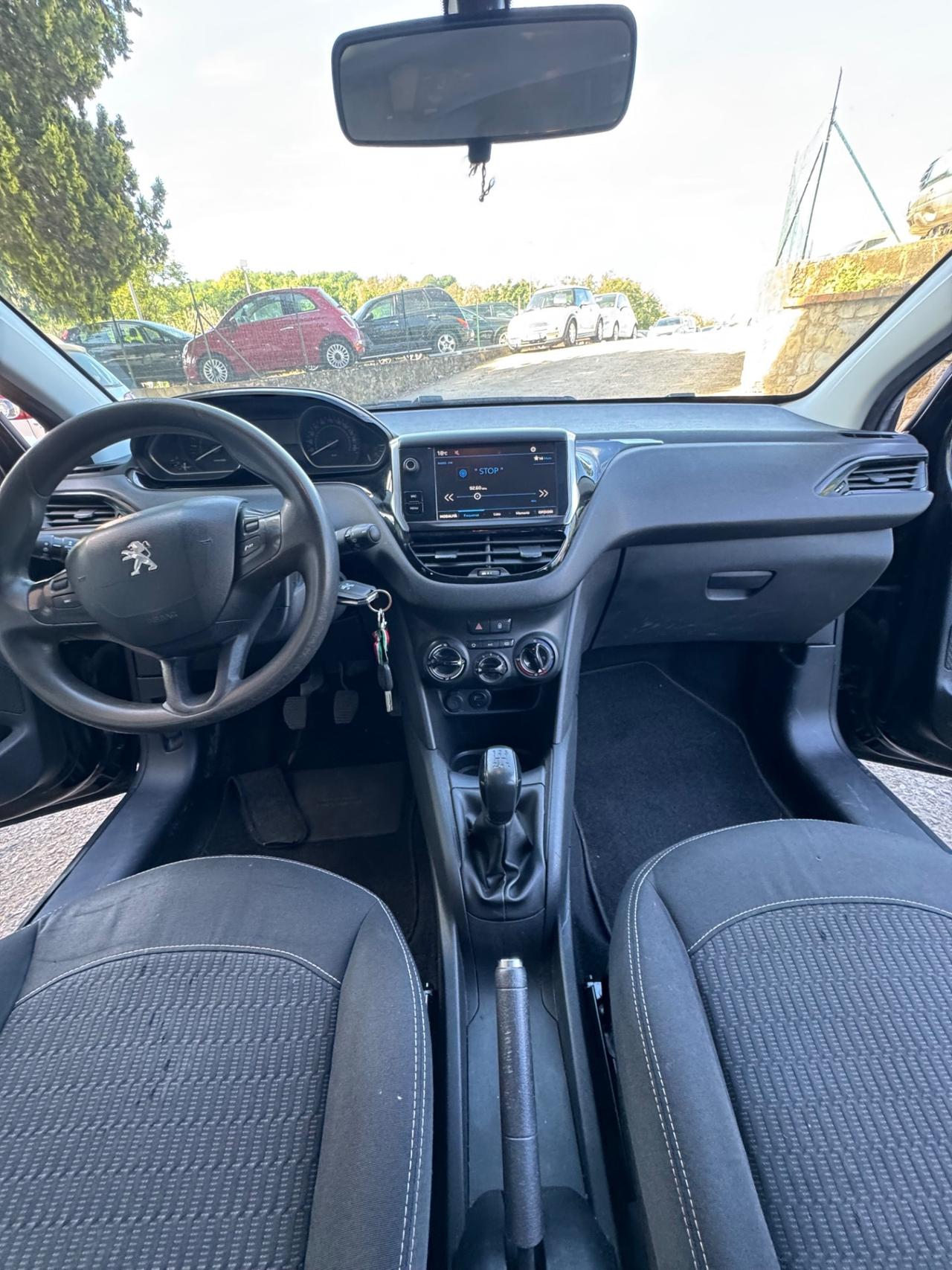 Peugeot 208 PureTech 82 5p. GPL Allure