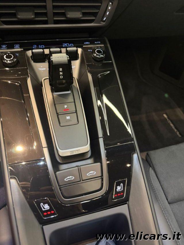 PORSCHE 992 Targa 4 GTS 992.2