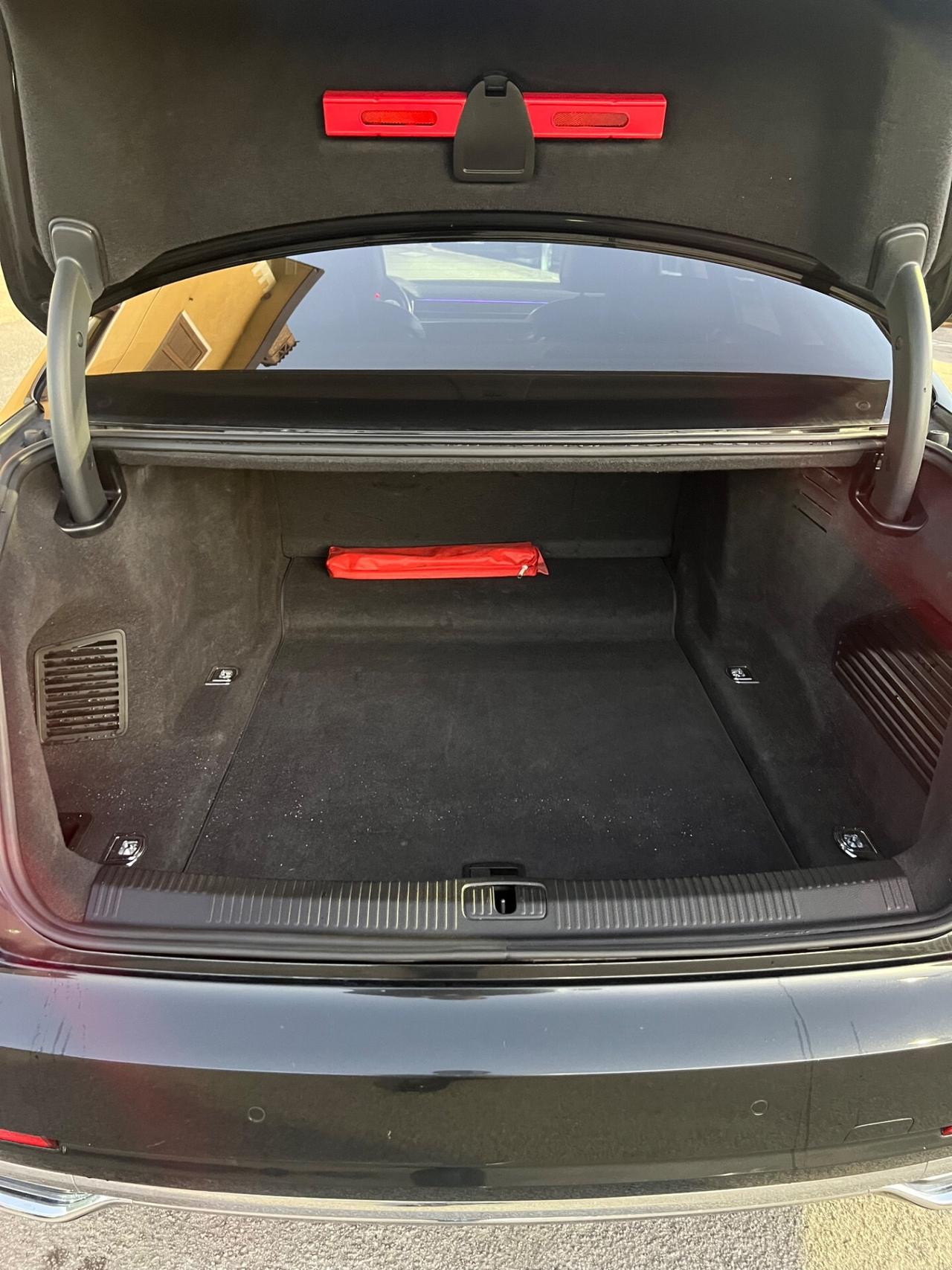 Audi A8 50 TDI 3.0 quattro 286 cv 2020