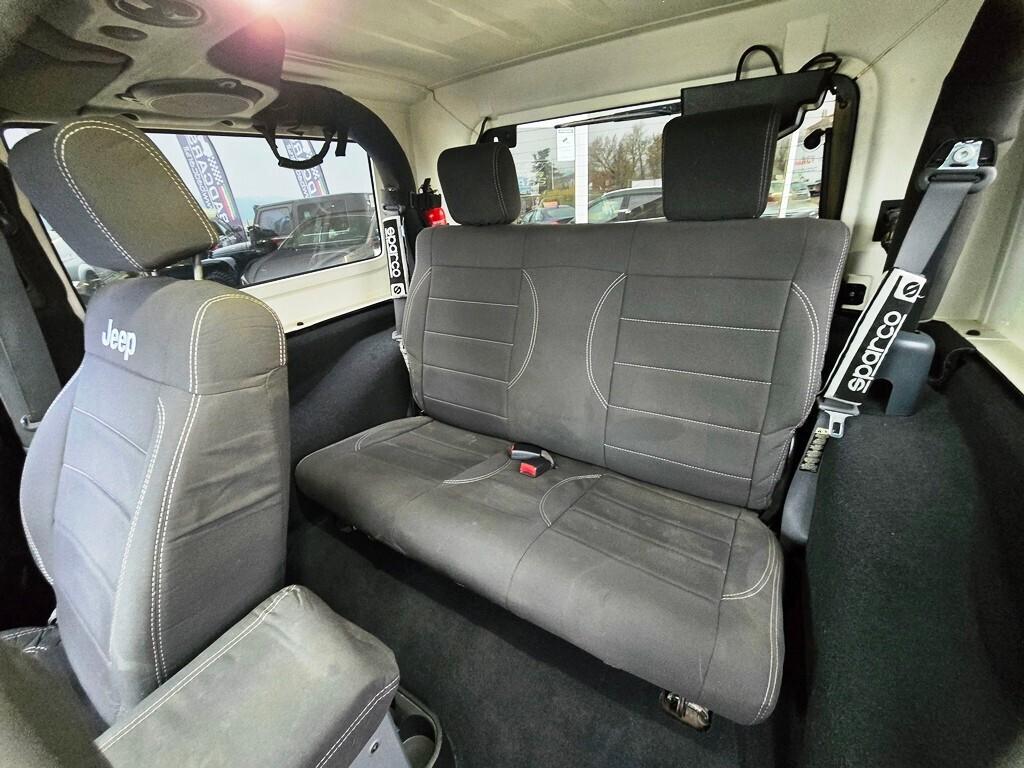 Jeep Wrangler 2.8 CRD SAHARA KIT TRASFORMER