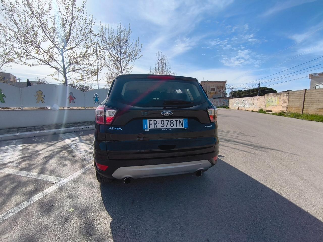 Ford Kuga 1.5 TDCI 120 CV S&S 2WD Titanium