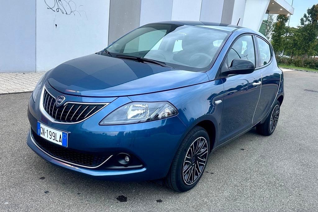 Lancia Ypsilon 1.2 69 CV 5 porte GPL Gold