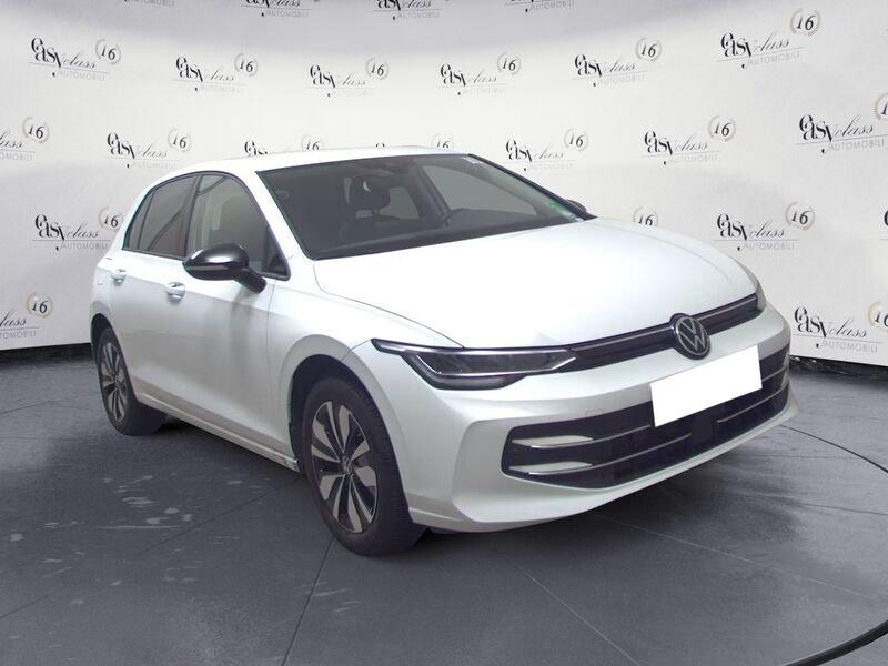 Volkswagen Golf 1.5 TSI ACT 110kW Life LED NAVI ACC