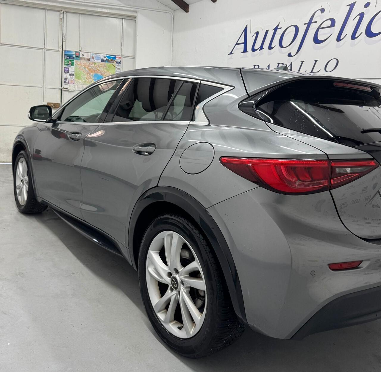 Infiniti Q30 1.5 diesel Premium Tech