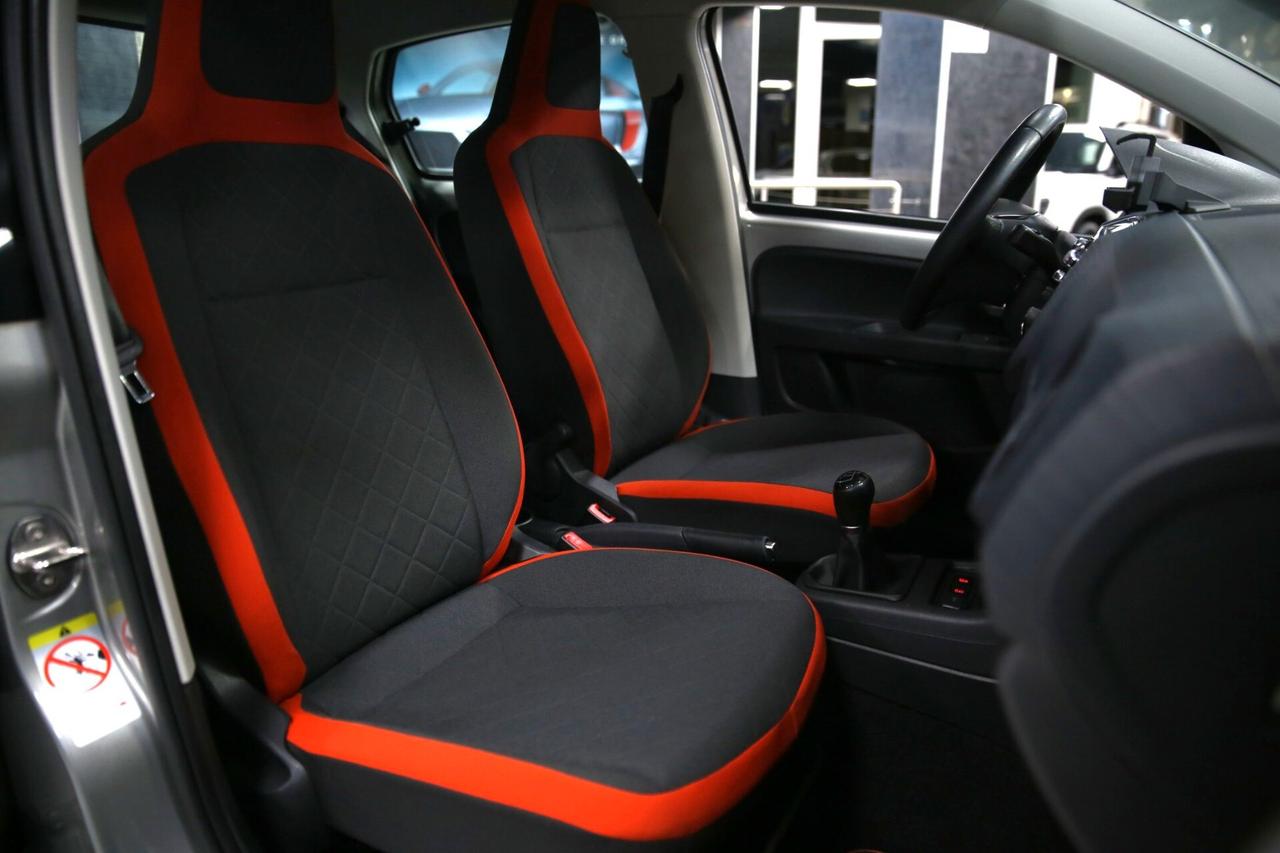 Volkswagen up! 1.0 75 CV Cross Up!