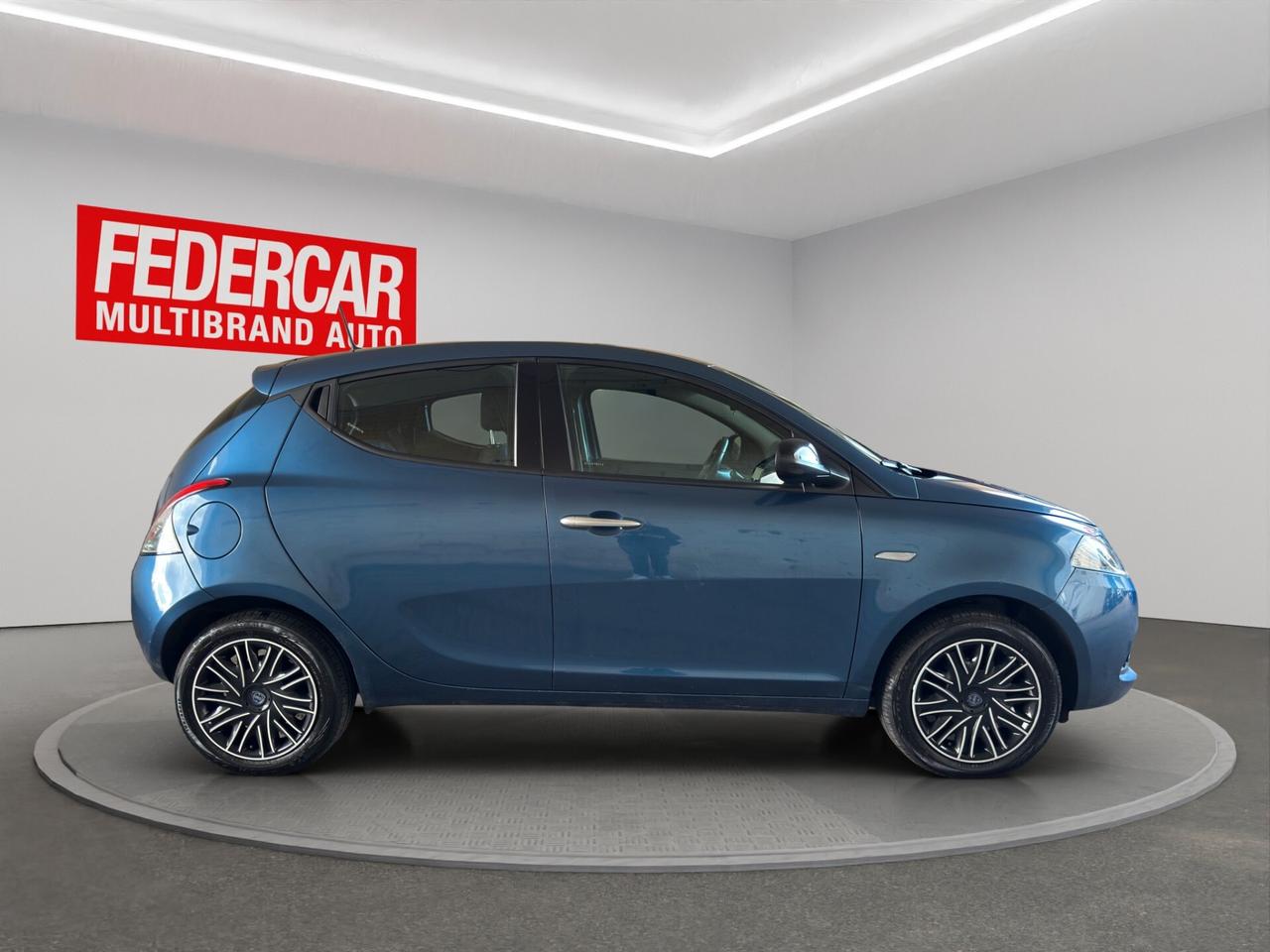 Lancia Ypsilon 1.0 FireFly 5 porte S&S Hybrid Ecochic Gold