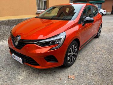 RENAULT Clio Full Hybrid E-Tech 145 CV 5 porte Equilibre"PoMMo"