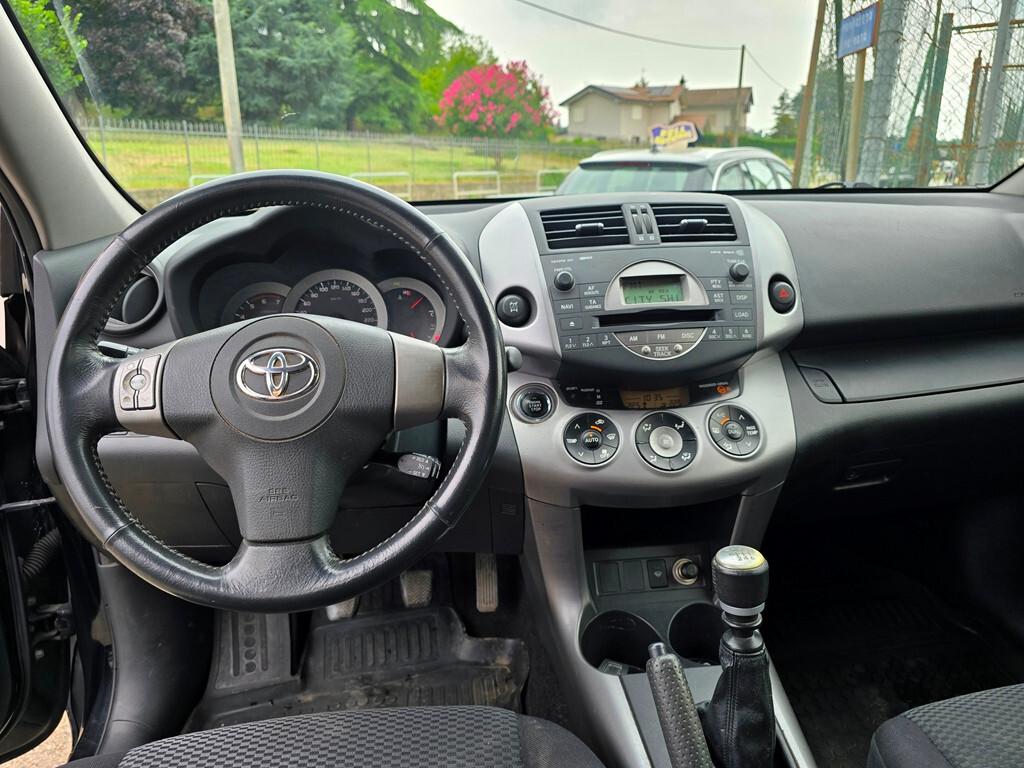 Toyota RAV 4 RAV4 2.2 D-4D 136 CV Luxury