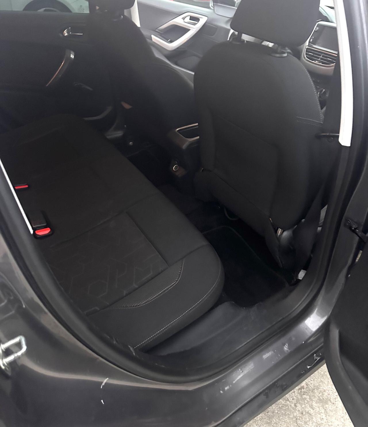 Peugeot 2008 1.4 HDi 68CV Active