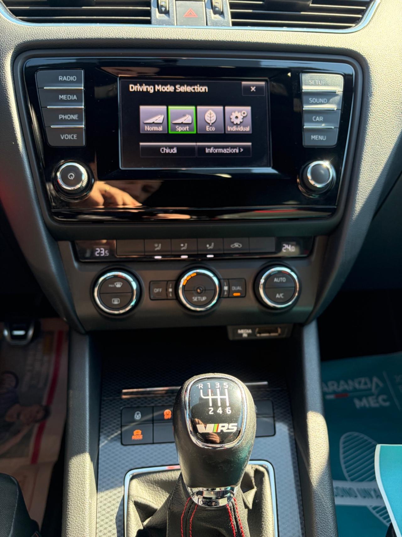 Skoda Octavia 2.0 TDI Wagon RS - 2013 “Bellissima”