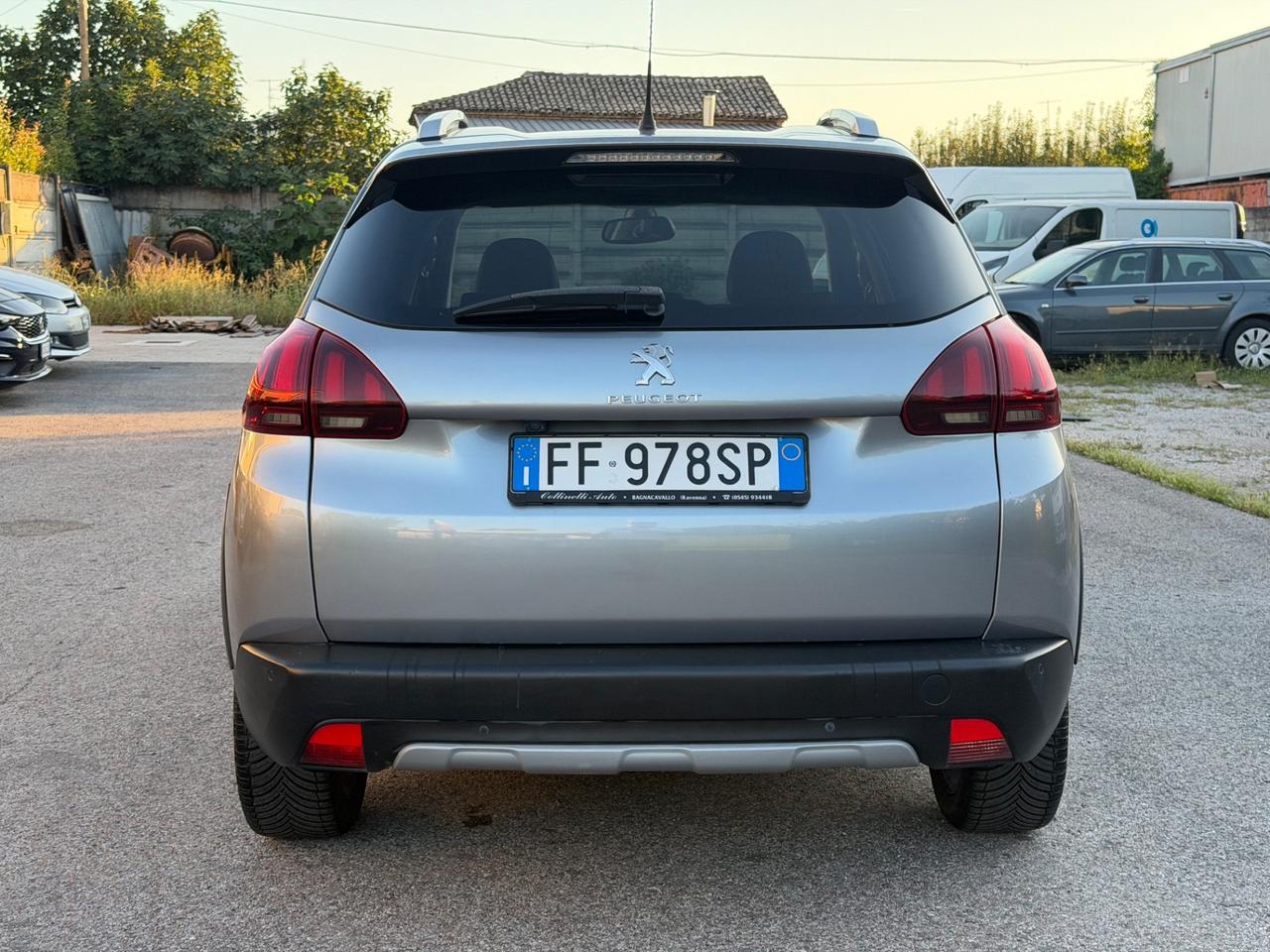Peugeot 2008 BlueHDi 120 S&S Crossway