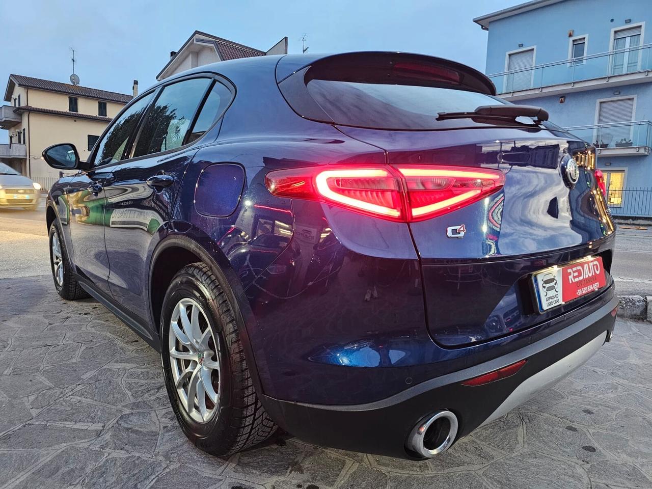 Alfa Romeo Stelvio 2.2 Turbodiesel 180 CV AT8 Q4 Business