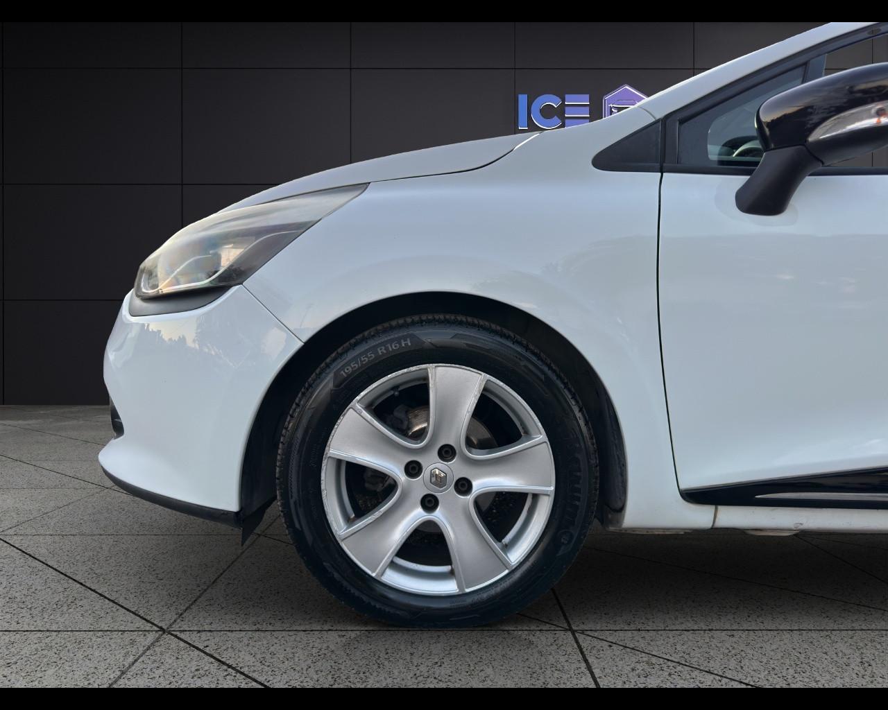 RENAULT Clio 4ª serie - Clio 1.2 75CV 5 porte Live