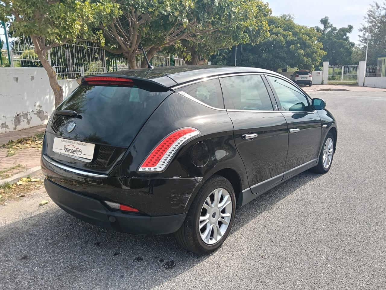 Lancia Delta 1.6 MJT DPF Argento