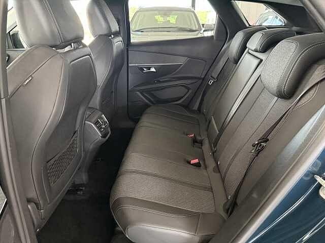 Peugeot 3008 1.2 PureTech 130 CV Allure