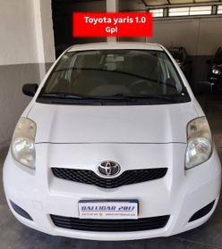 Toyota Yaris 1.0 3 porte Now GPL