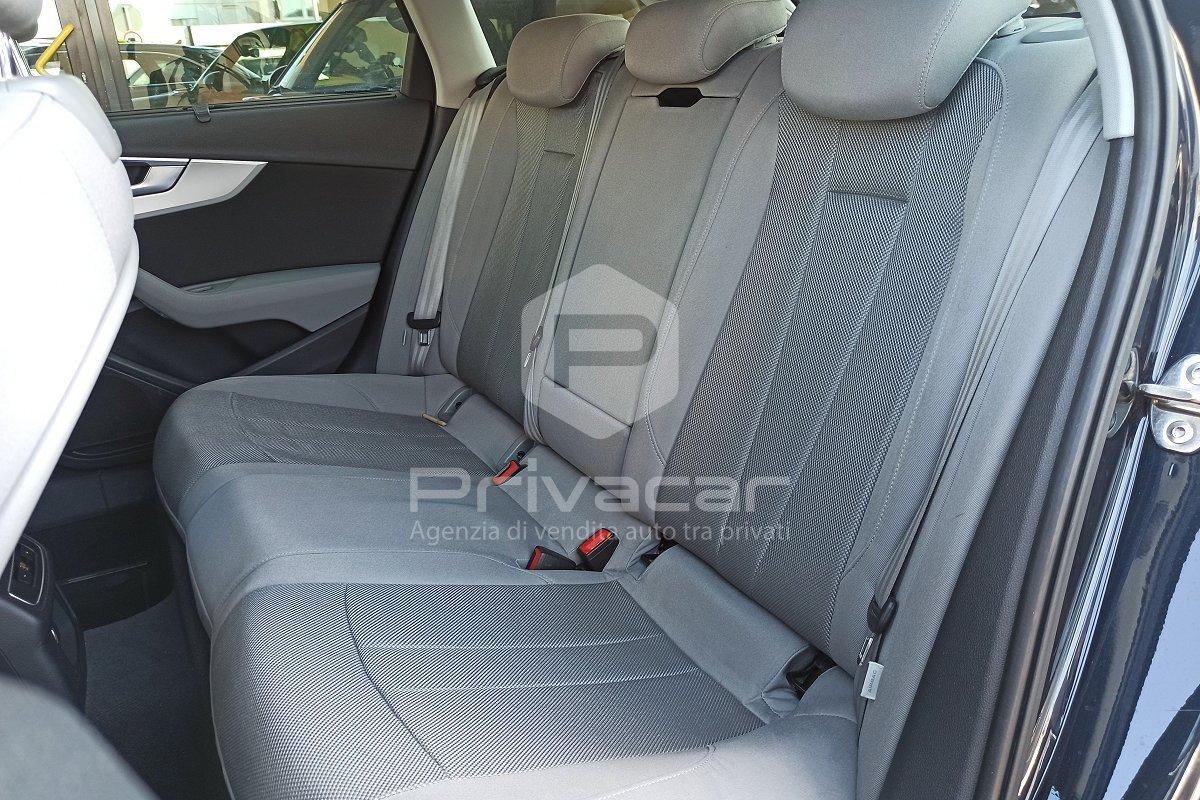 AUDI A4 Avant 3.0 TDI quattro S tronic Business