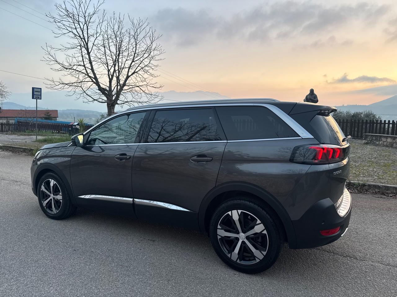 Peugeot 5008 BlueHDi 130 S&S EAT8 GT Pack