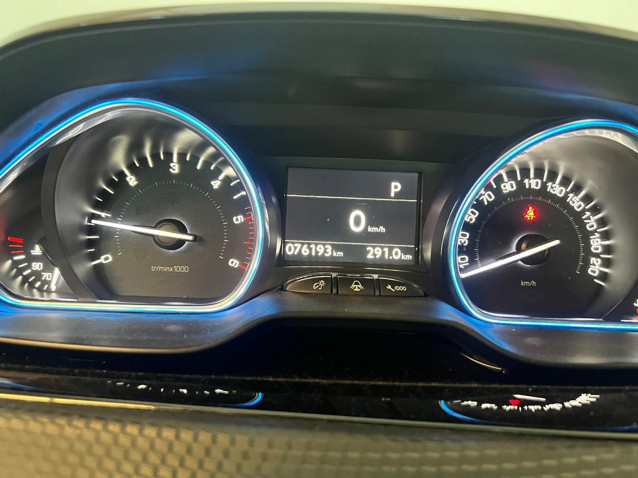 Peugeot 2008 BlueHDi 100 S&S Allure