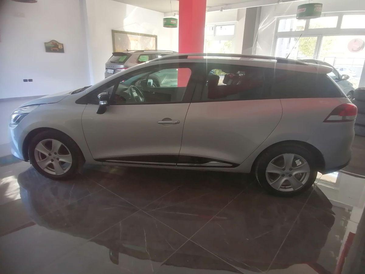 RENAULT - Clio Sporter