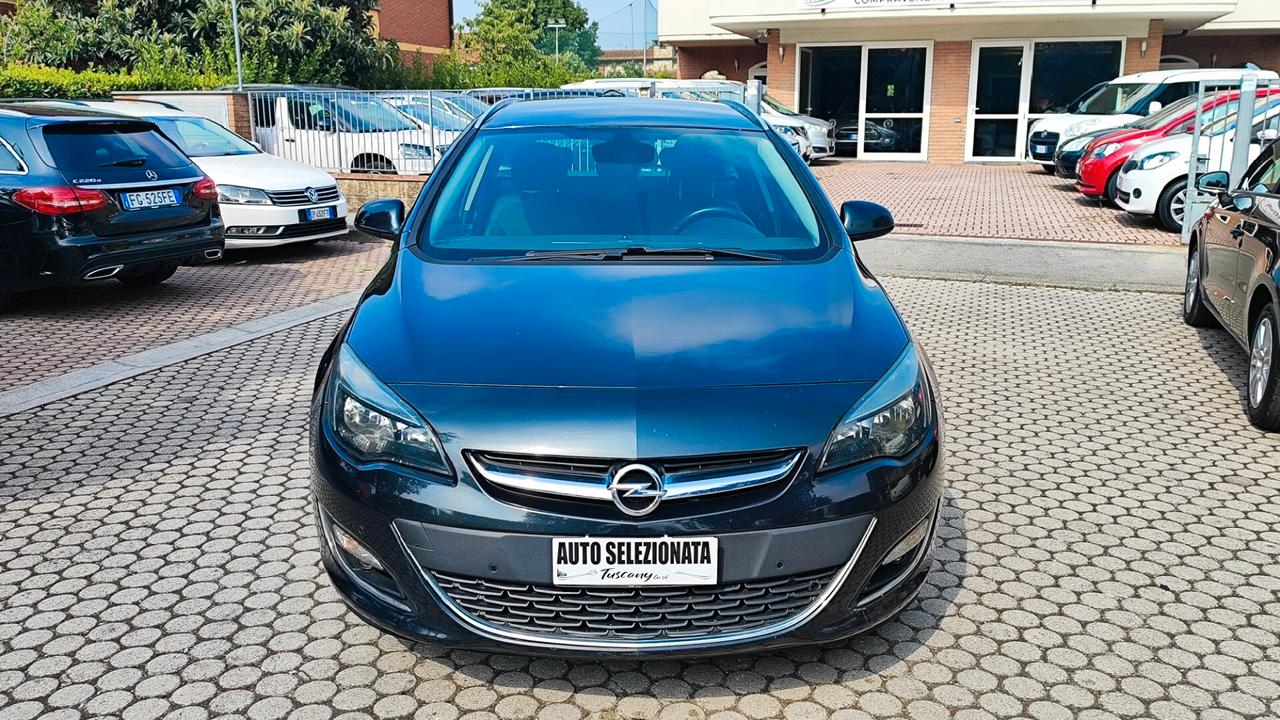 Opel Astra 2.0 CDTI 165CV Sports Tourer aut