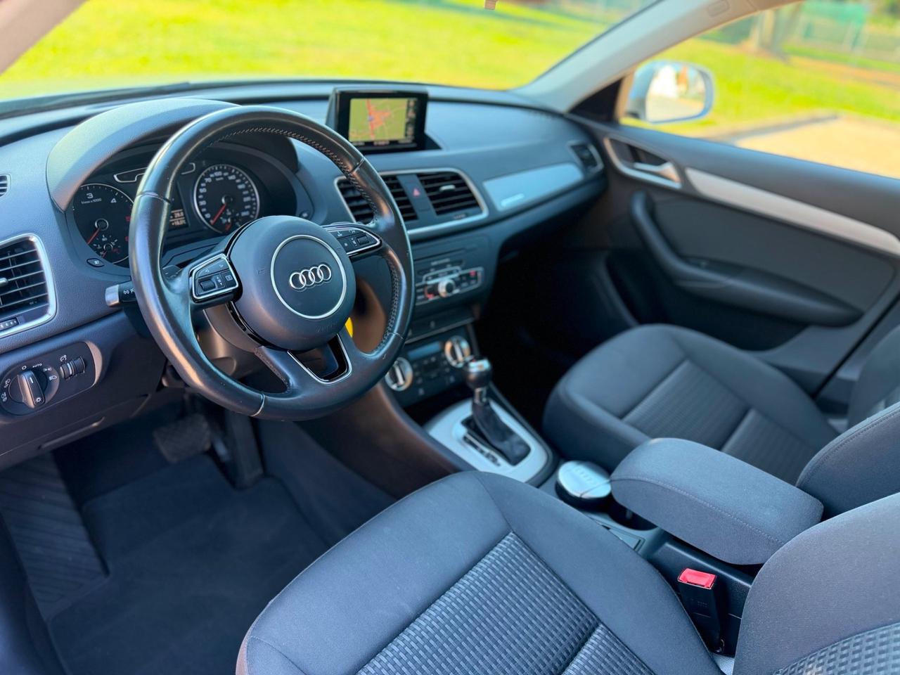 Audi Q3 2.0 TDI quattro S tronic Business Plus