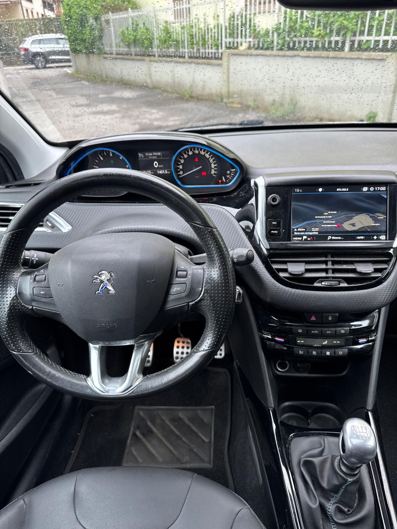Peugeot 2008 BlueHDi 120 S&S Crossway