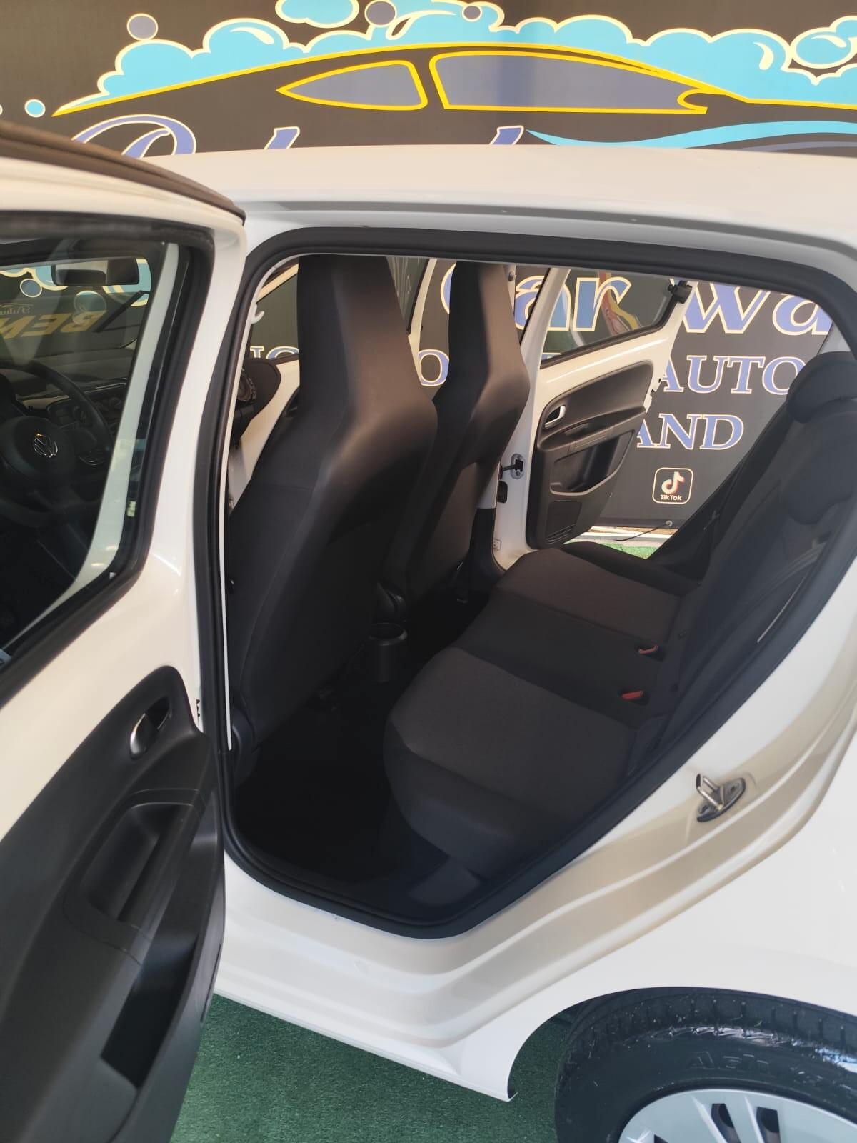 Volkswagen up! 1.0 5p. move