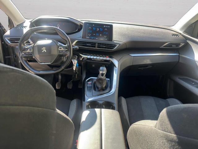 PEUGEOT 3008 BlueHDi 130 S&S Business