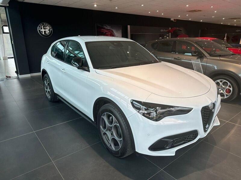 Alfa Romeo Stelvio 2.2 Turbodiesel 160 CV AT8 RWD Sprint