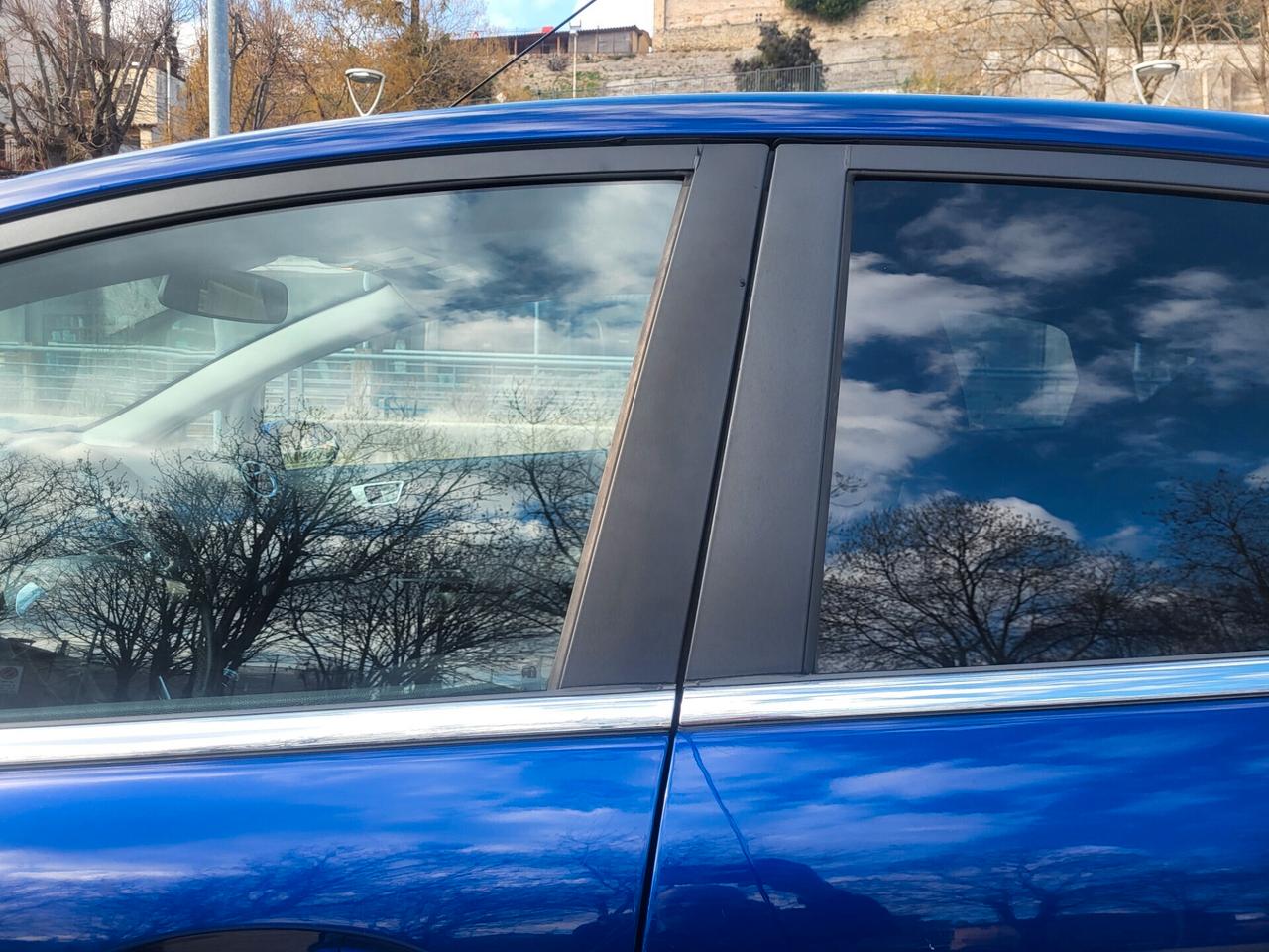 FORD Fiesta 1,5 TDCi-6B-UNICA PROP-NAVI-3 REVISIONI