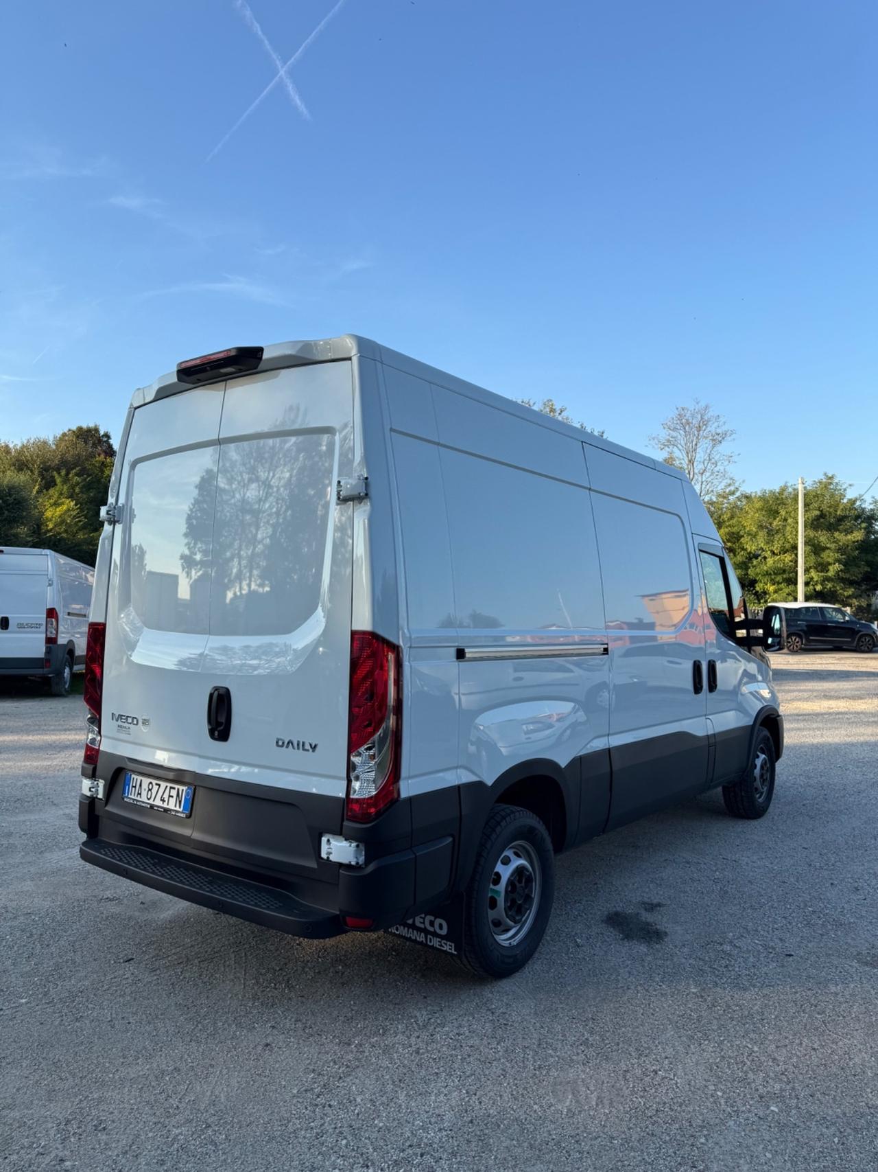 Iveco Daily 35S12V 2.3 HPT PC-TN Furgone