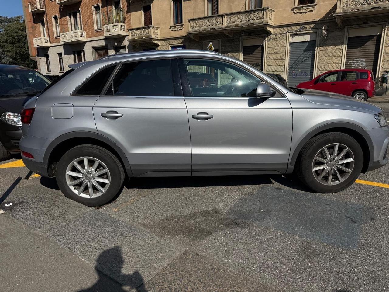 Audi Q3 Business 2.0 TDI #7132