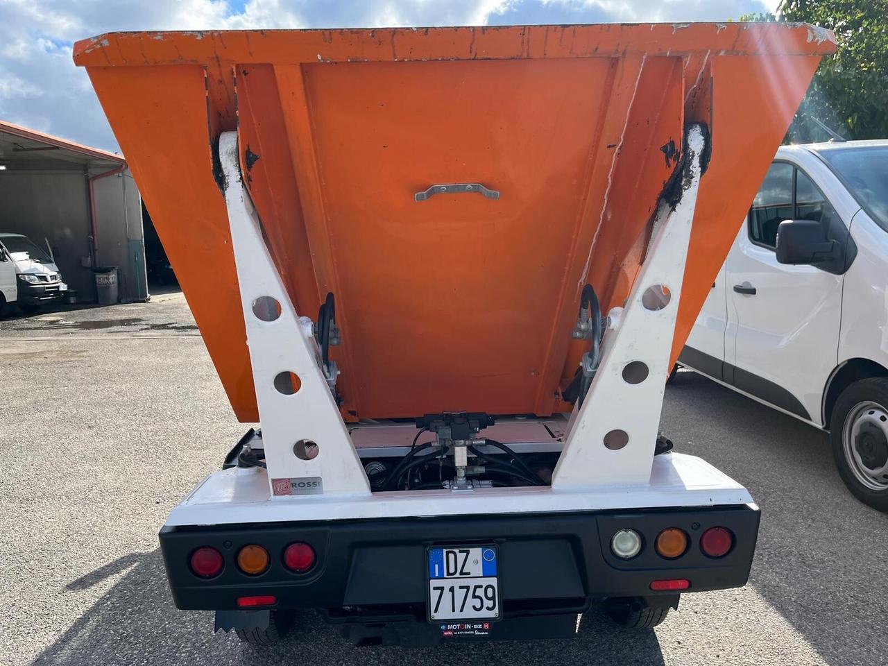 Piaggio quargo con vasca/rib.-700 cc- Diesel -2014