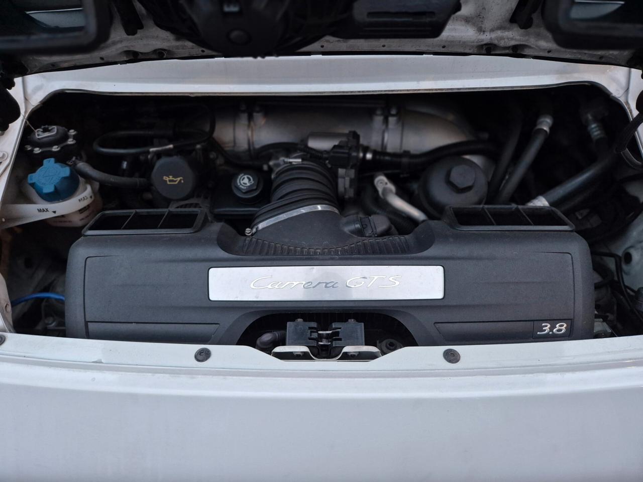 Porsche 911 Carrera GTS Cabriolet