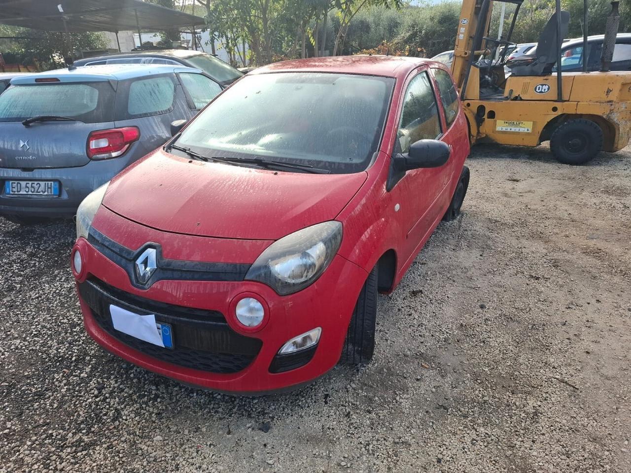 RENAULT TWINGO 1.2 BENZINA 2012 SINISTRATA