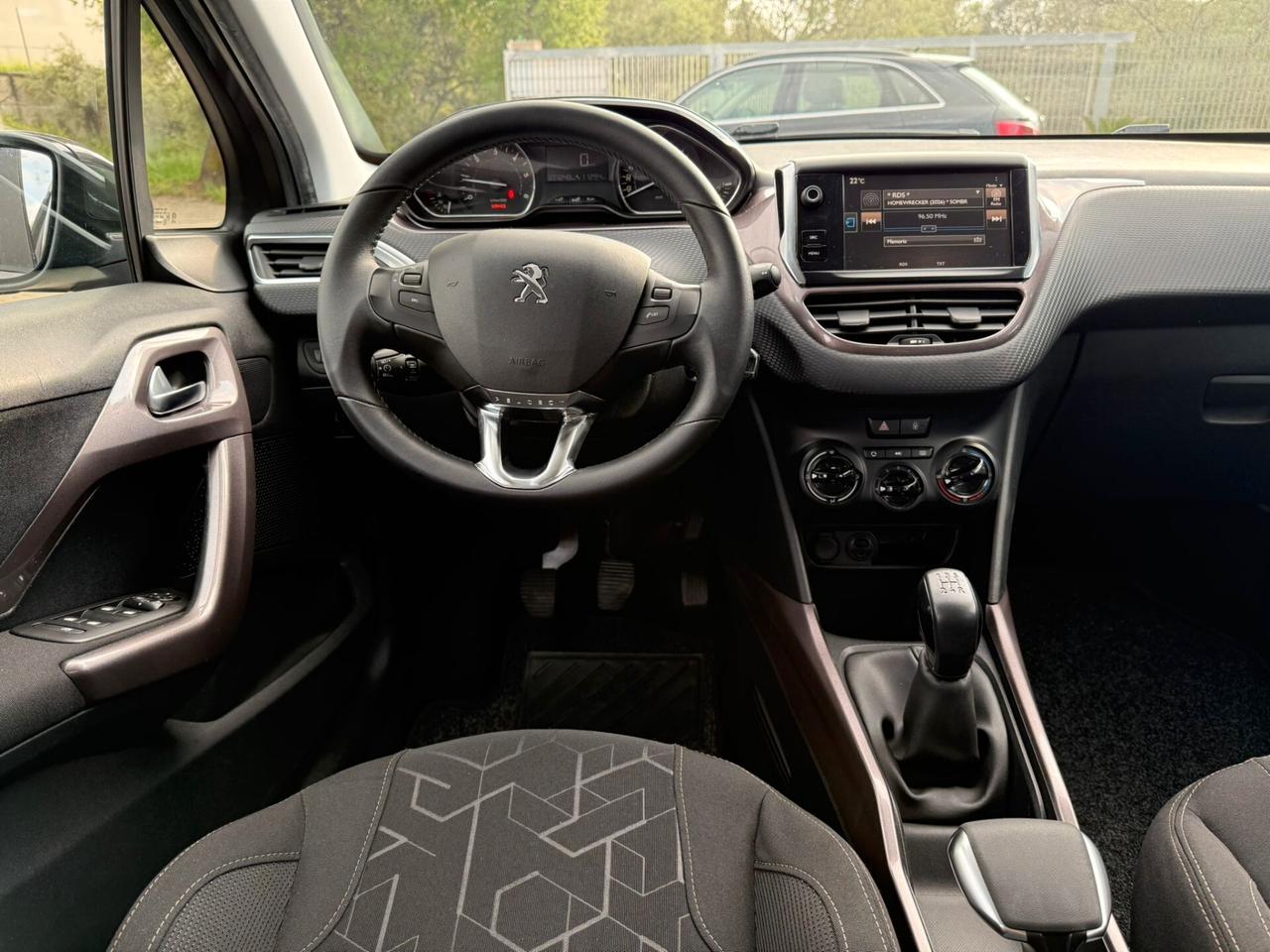 Peugeot 2008 1.6 e-HDi 92 CV Stop&Start Urban Cross