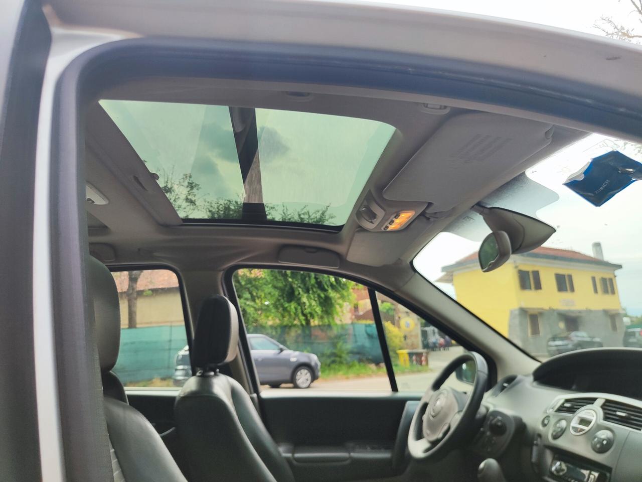 Renault Grand Scénic 1.9 dCi 7 posti