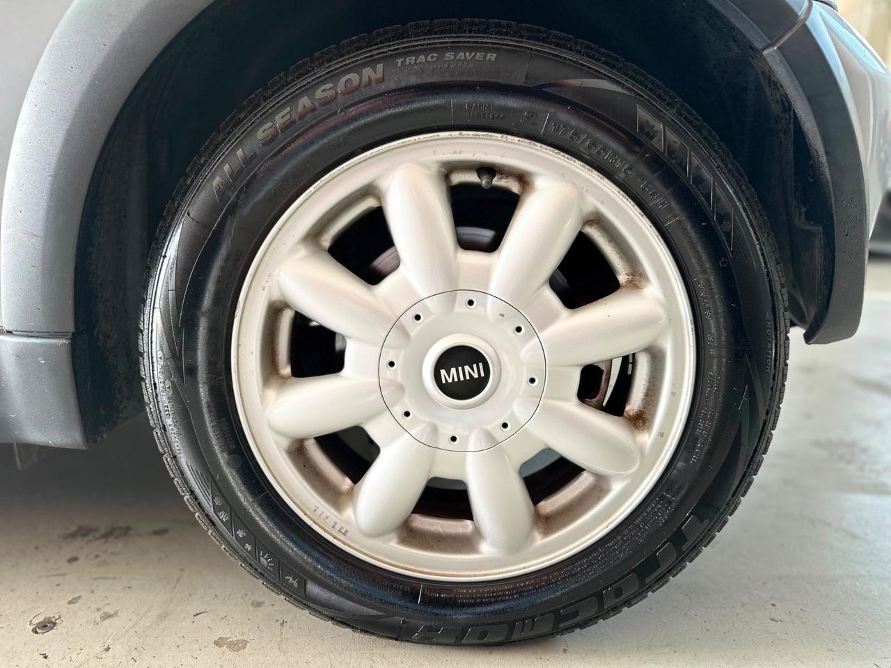 Mini 1.6 16V One de luxe NEOPATENTATI