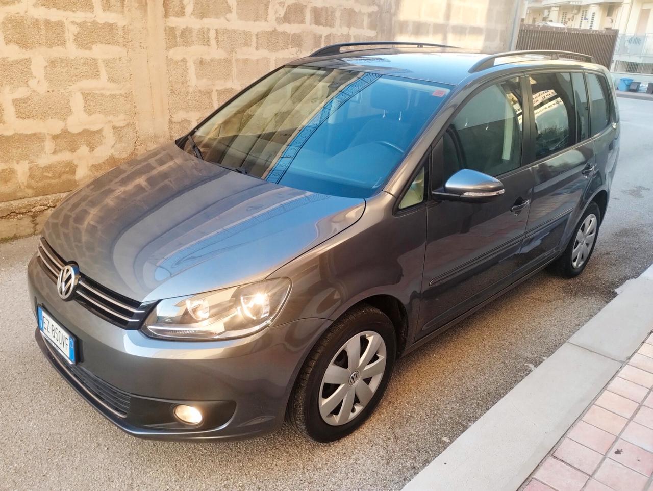Volkswagen Touran Business 1.6 TDI DSG Comfortline