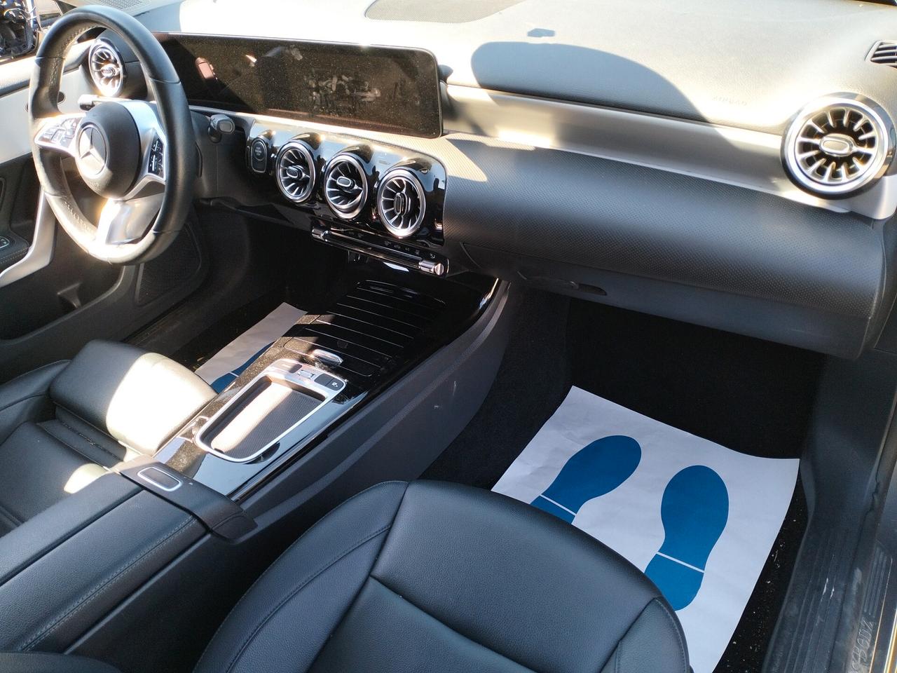 Mercedes-benz A 250 * SINISTRATA * PER OPERATORI DEL SETTORE *