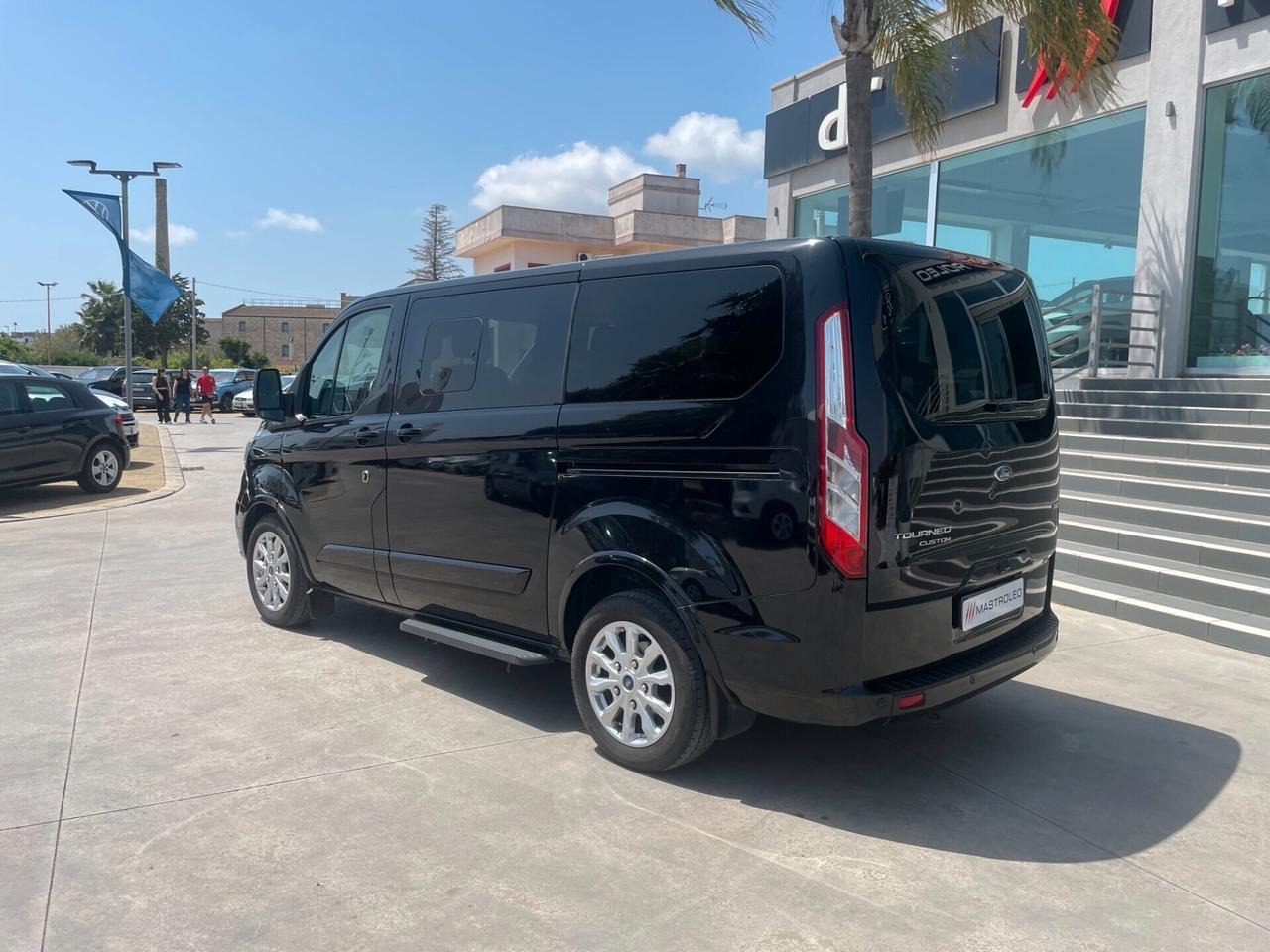 Ford Transit Custom 320 2.0 EcoBlue Hybrid 130 Trend